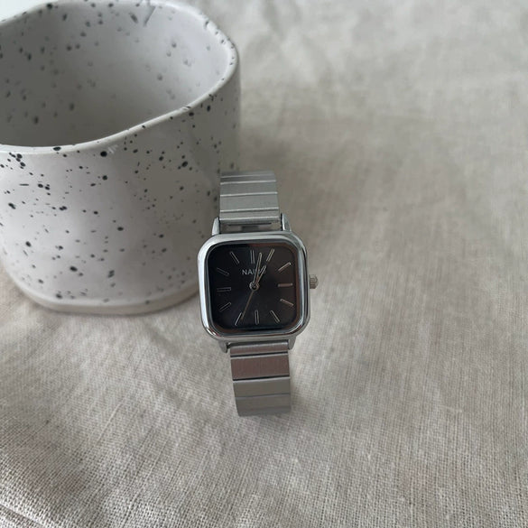 Light Luxury Square Women's Watch With Retro Roman Scale Stainless Steel Strap And Alloy Case