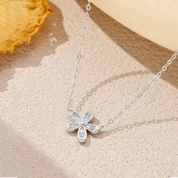 Light Luxury Style Floral S925 Sterling Silver Necklace And Cool Earrings With Platinum Or 18K Gold Electroplating