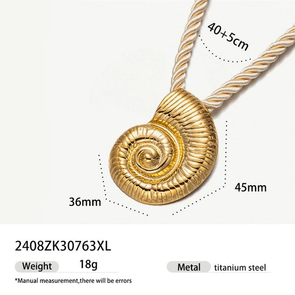 Light Luxury Trendy All Match Conch Sea Star Sun Necklace Made Of 18K Gold And Stainless Steel