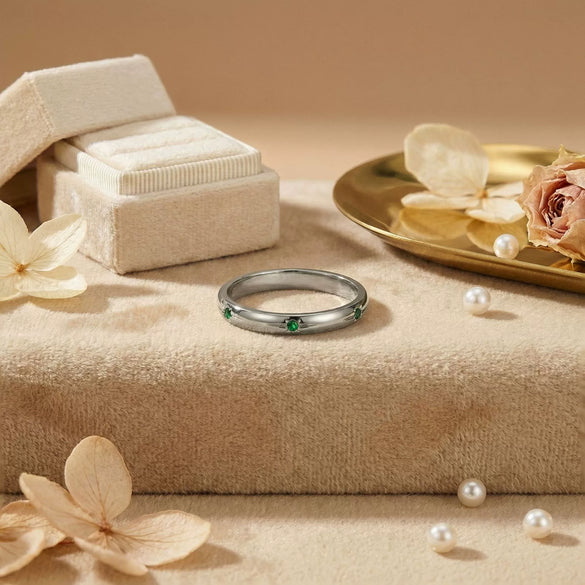 Light Luxury White And Green Zircon Plain Ring Gold And Silver Twotone Women's Ring