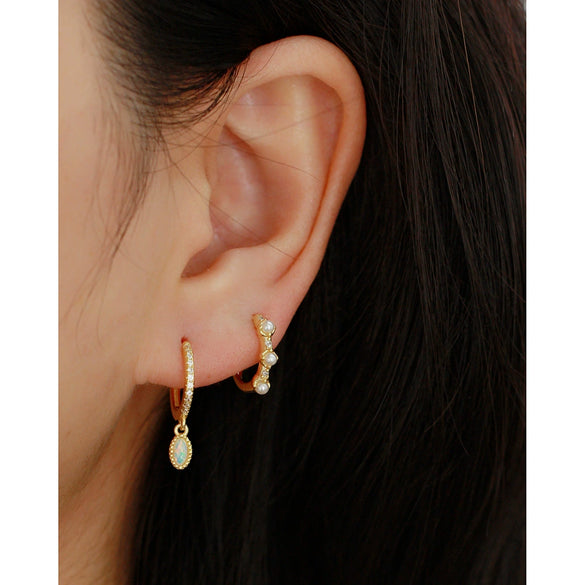 Light Luxury Women's Geometric 925 Silver Pearl Diamond Earrings With Electroplating