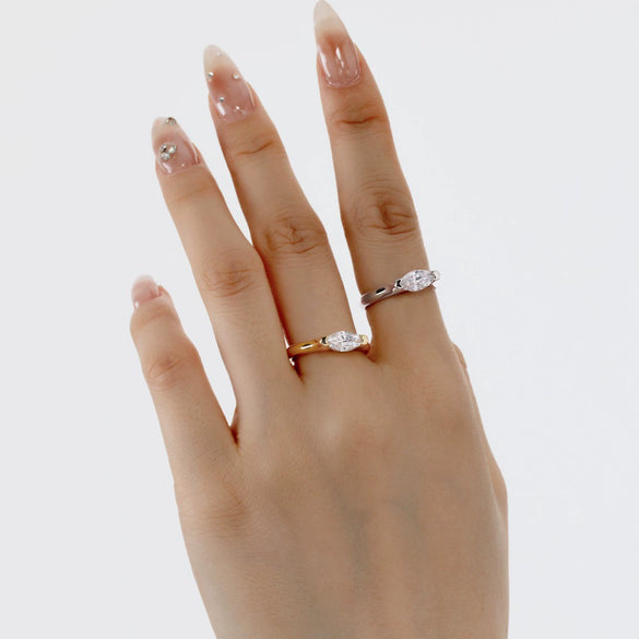 Light Luxury Women's S925 Sterling Silver Ring With Horse Eye Stone Inlaid And Drop Shape Electroplated