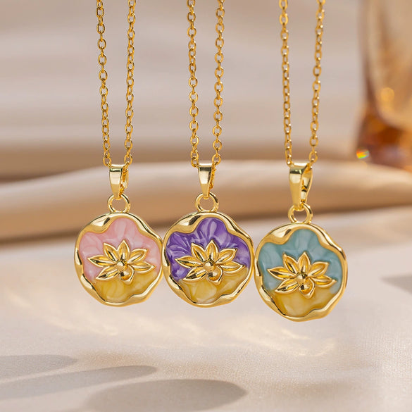 Lotus Pendant French Style Retro Oil Painting Style Light Luxury Niche Non Fading Copper Titanium Steel Flower Shape Dripping Oil Accessory