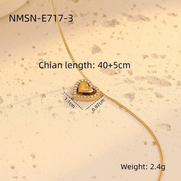 Love Pendant Titanium Steel And Stainless Steel Clavicle Chain For Women With Peach Heart Shape And Electroplating Treatment