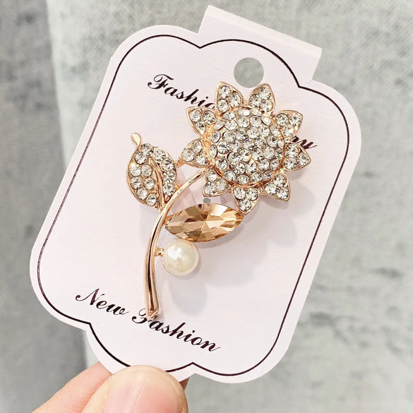 Luxurious Flower Alloy Inlay Artificial Pearls Rhinestones Women'S Brooches