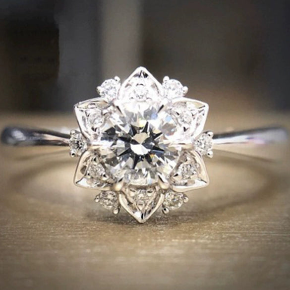 Luxury Alloy Flower Ring For Women With Bright Zircon Electroplated Floral Banquet Engagement Jewelry