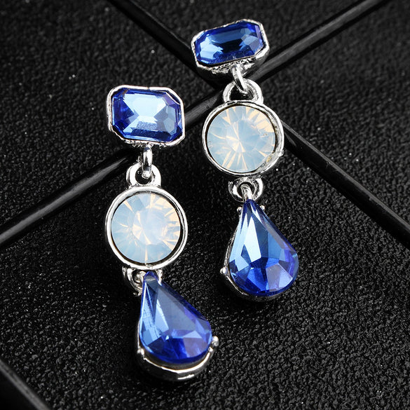 Luxury Bridal Jewelry Retro Marquise Rhinestone Alloy Drop Shape Earrings Set With Gemstones For Women
