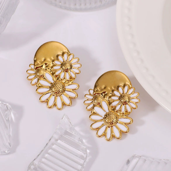 Luxury Chrysanthemum Daisy Earrings For Women Stainless Steel With 18K Furnace Vacuum Plating Geometric Style