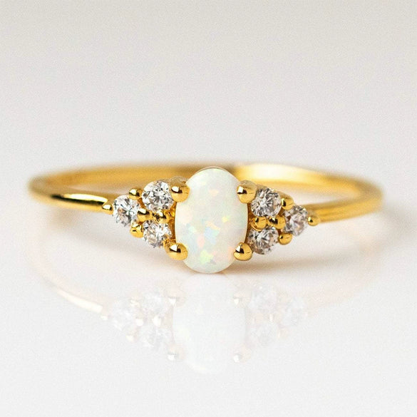 Luxury Eggshaped Horse Eye Diamondencrusted S925 Sterling Silver Engagement Ring With Set With Precious Stones Geometric Style
