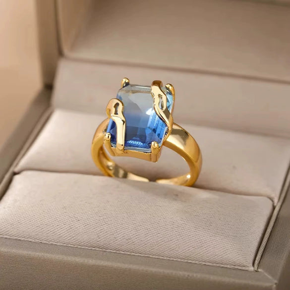 Luxury Retro Goldplated Heart Emerald Ring With Diamonds Copper Synthetic Zircon Geometric Style For Women