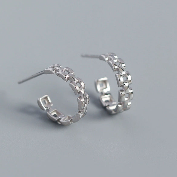 Luxury S925 Silver Geometric Cshaped Earrings For Women With Electroplating