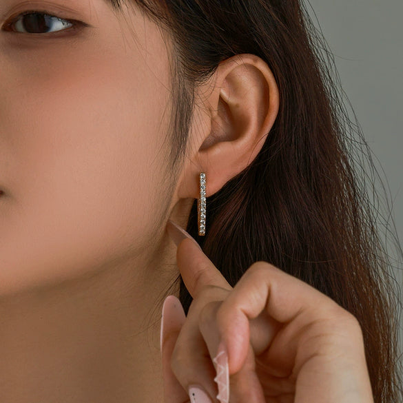 Luxury Vshaped Micropaved Zircon Alloy Earrings With Electroplating For Women