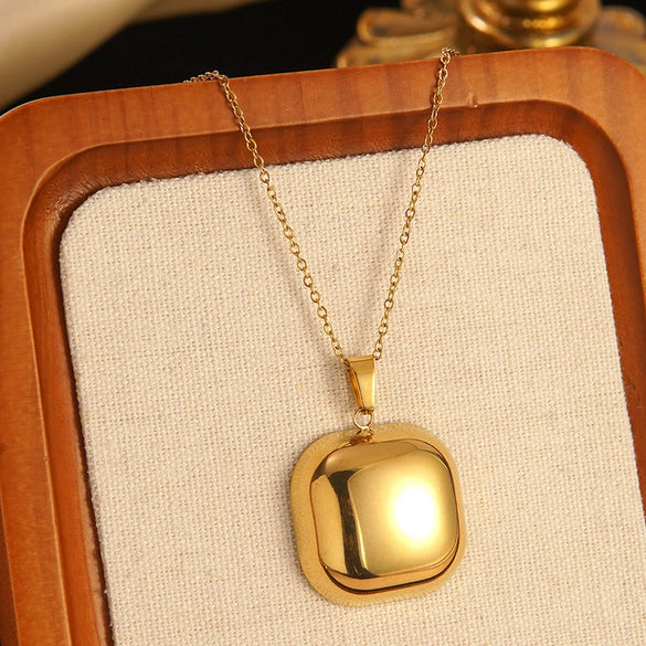 Marine Elements Starfish Conch Bow Jewelry Set