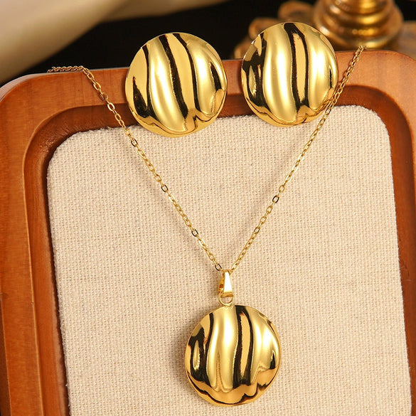 Marine Elements Starfish Conch Bow Jewelry Set