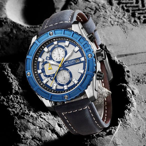 Men's Alloy Case Genuine Leather Strap Round Dial Sports Watch