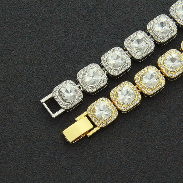 Men's Alloy Cuban Chain Necklace With Geometric Diamond Design