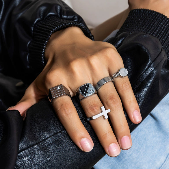 Men's Alloy Geometric Square Ring With Electroplating Titanium Steel