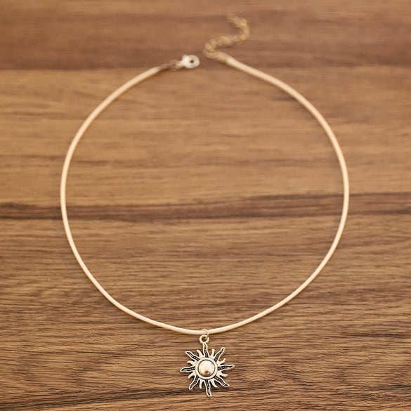 Men's Alloy Geometric Sun Pendant Rope Clavicle Chain With Electroplating
