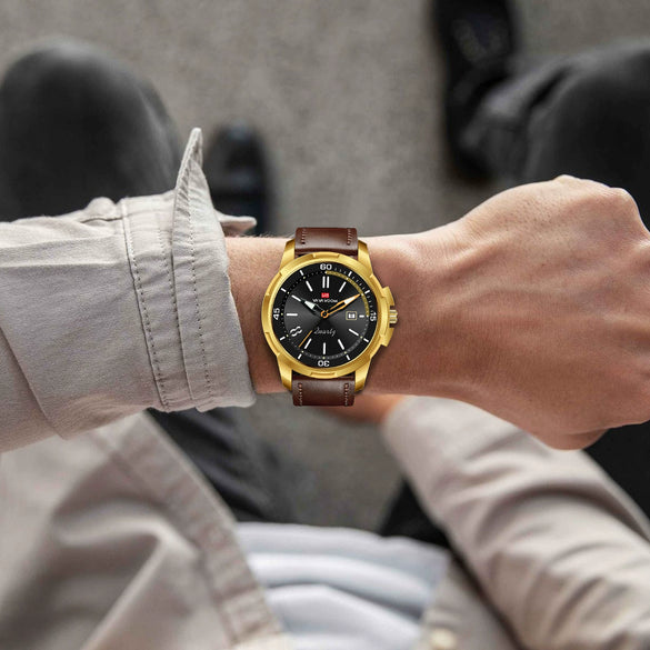 Men's Business Style Alloy Case Pu Strap Round Dial Waterproof Luminous Quartz Watch