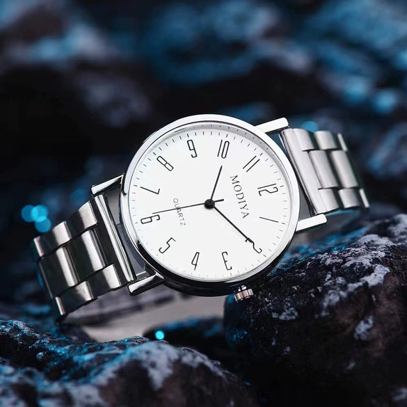 Men's Casual Alloy Band Titanium Alloy Case Round Dial Quartz Watch