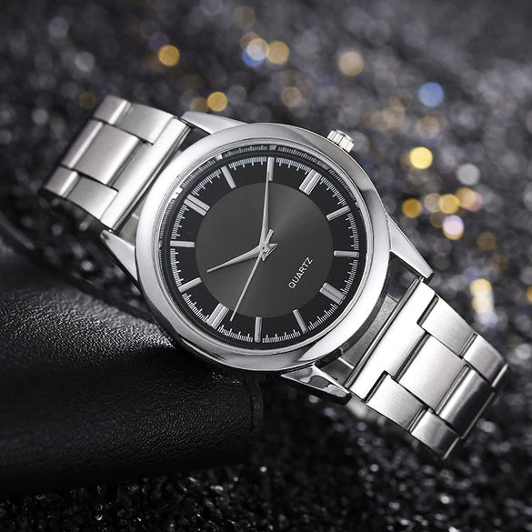 Men's Hiphop Style Alloy Watch With Round Dial And Stainless Steel Clasp