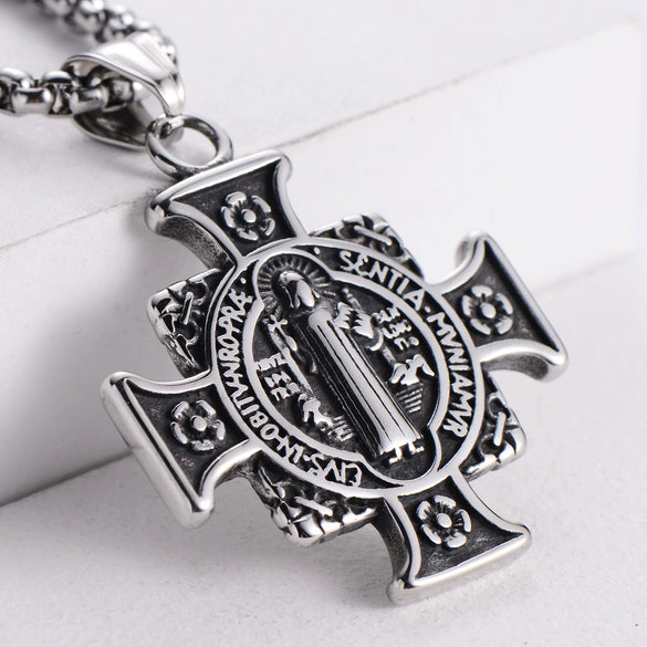 Men's Retro Hip Hop Stainless Steel Pendant Necklace With Doll Pattern And Electroplating Design