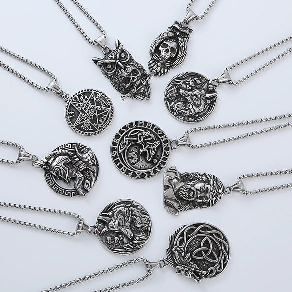 Men's Retro Punk Street Fashion Long Stainless Steel Necklace With Geometric Pattern And Polishing Treatment