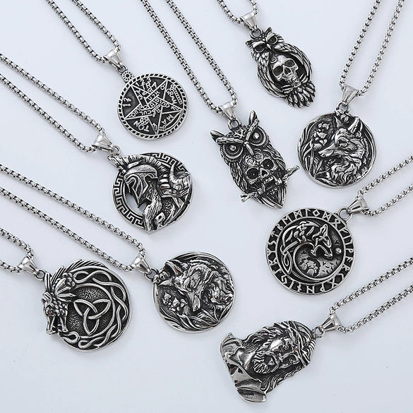Men's Retro Punk Street Fashion Long Stainless Steel Necklace With Geometric Pattern And Polishing Treatment