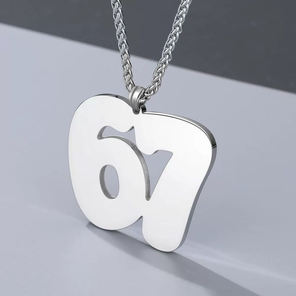 Men's Stainless Steel Letter And Number Pendant Necklace With Regular Chain Electroplated Fashion Accessory