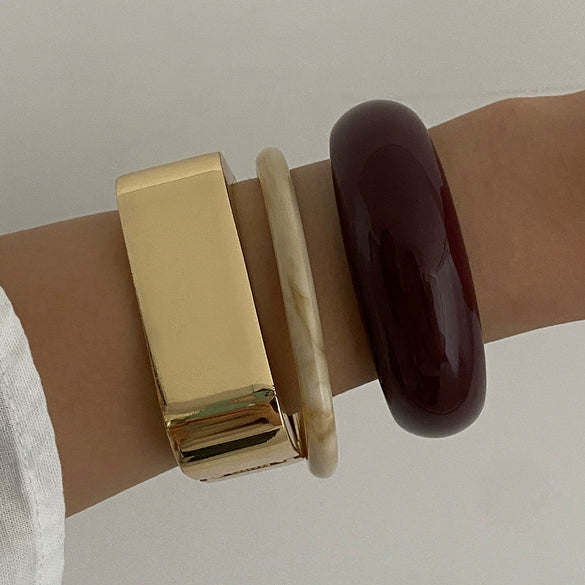 Metal And Acrylic Resin Geometric Cshaped Open Bracelet For Women With Electroplating