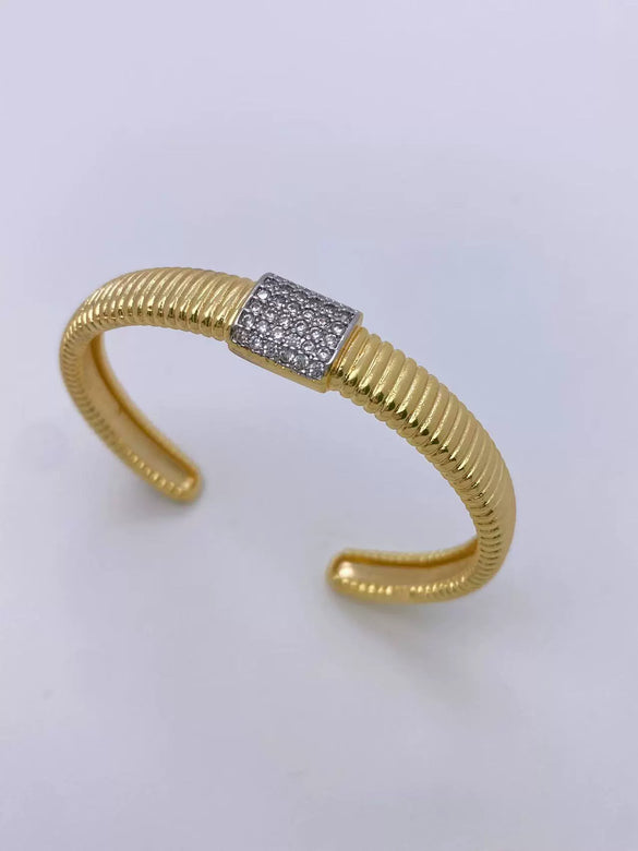 Metal Bracelet Fashion Style Copper Electroplated 18K Gold Geometric Jewelry