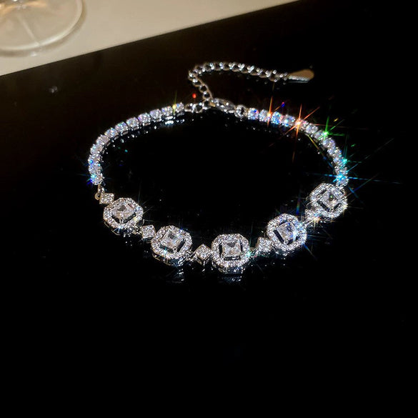 Metal Flower Electroplated Women's Light Luxury Simple Allmatch Bracelet Accessories