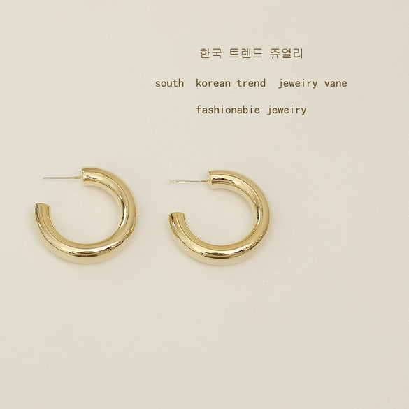 Metal Geometric Cshaped Electroplated Retro Exaggerated Earrings
