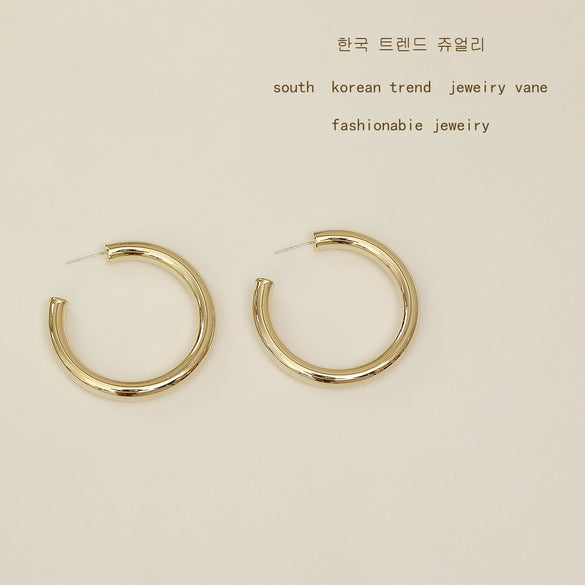 Metal Geometric Cshaped Electroplated Retro Exaggerated Earrings