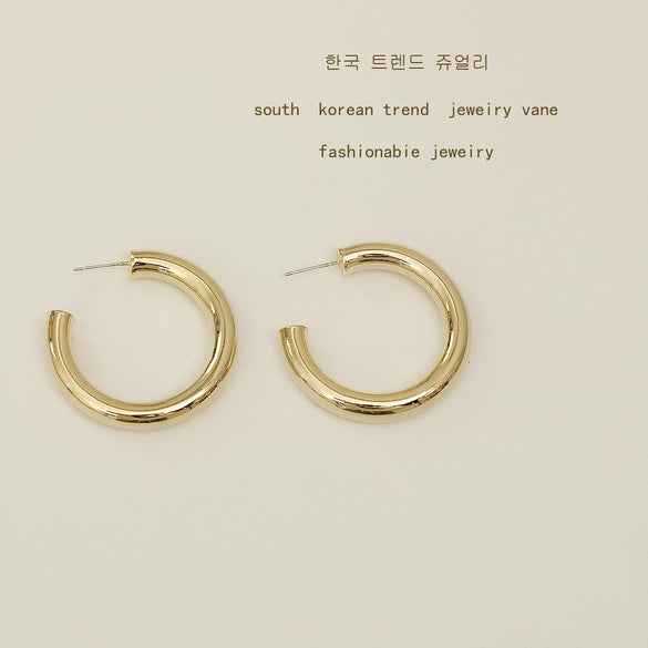 Metal Geometric Cshaped Electroplated Retro Exaggerated Earrings