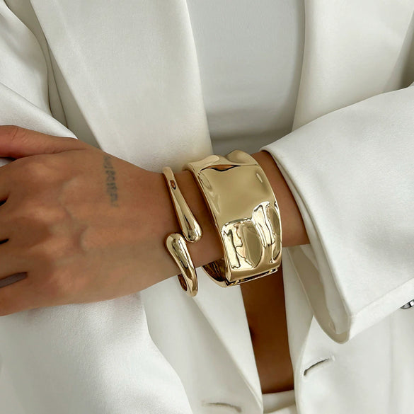 Metal Geometric Pleated Electroplated Bracelet For Women