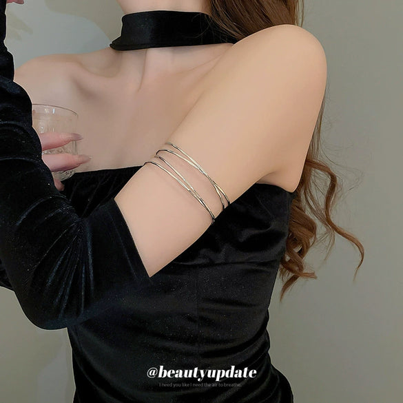 Metal Highend Sense Geometric Irregular Simple Line Wrapped Open Bracelet With Electroplating
