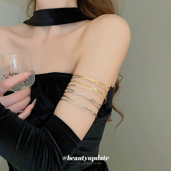 Metal Highend Sense Geometric Irregular Simple Line Wrapped Open Bracelet With Electroplating