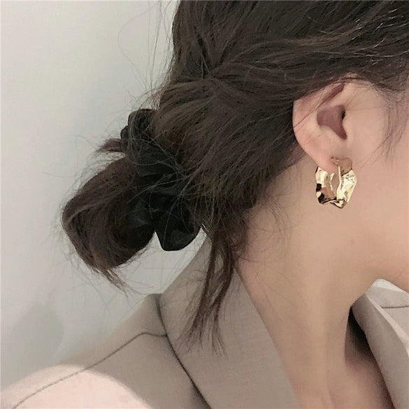 Metal Needle Design Pleated Geometric Electroplated Women's Earrings