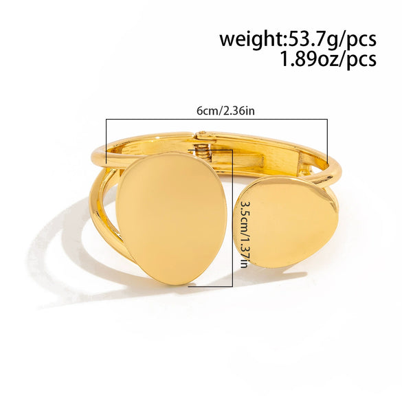 Metal Niche Liquid Metal Beat Pattern Spring Buckle Wide Bracelet With Electroplating