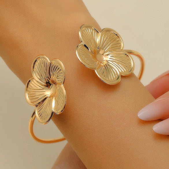 Metal Open Leaf Design Women's Bracelet Ring Jewelry Set With Electroplating