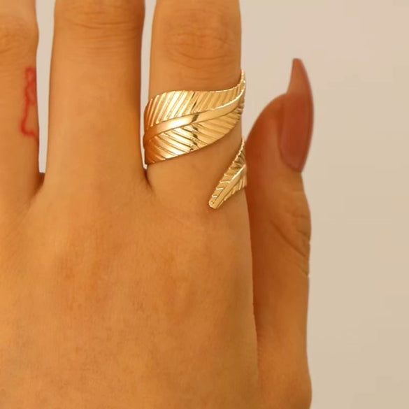 Metal Open Leaf Design Women's Bracelet Ring Jewelry Set With Electroplating