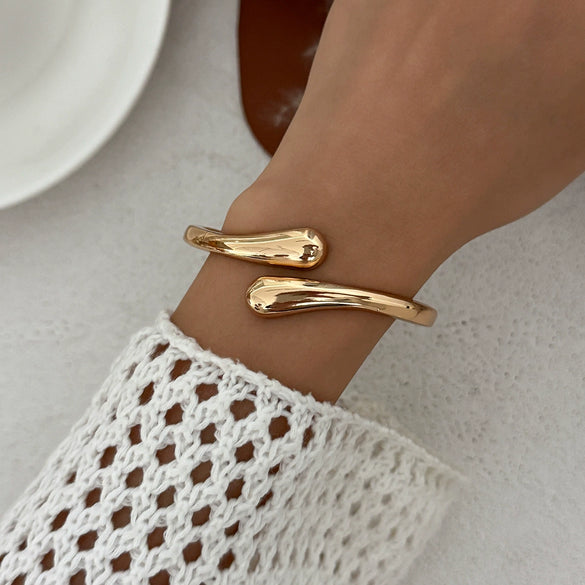 Metal Pleated Electroplated Geometry Bracelet For Women