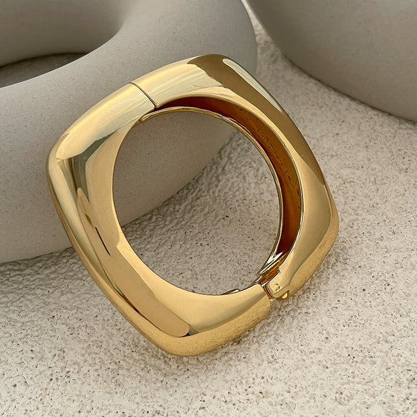 Metal Pleated Electroplated Geometry Bracelet For Women
