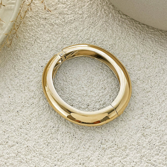 Metal Pleated Electroplated Geometry Bracelet For Women