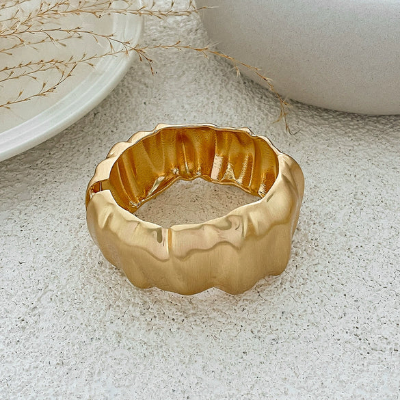 Metal Pleated Matte Exaggerated Irregular Ins Style Electroplated Bracelet
