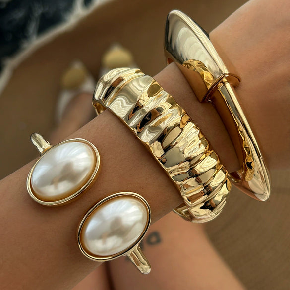 Metal Pleated Open Bracelet For Women With Liquid Metal And Imitation Pearl In Ins Style Electroplated