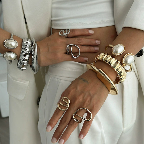 Metal Pleated Open Bracelet For Women With Liquid Metal And Imitation Pearl In Ins Style Electroplated
