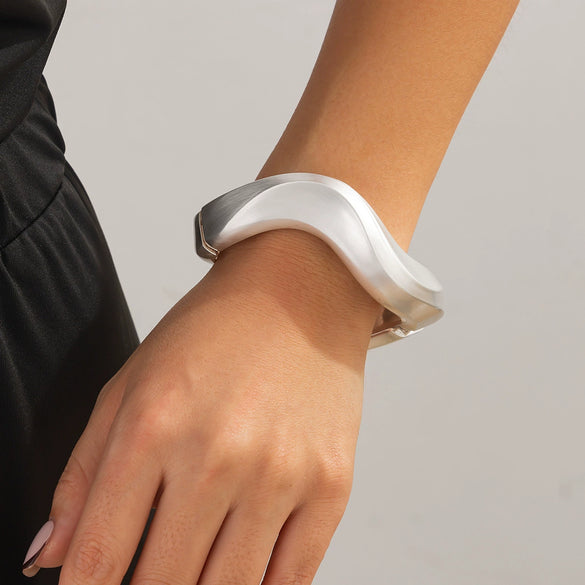 Metal Pleated Punk Geometric Electroplated Bracelet For Women