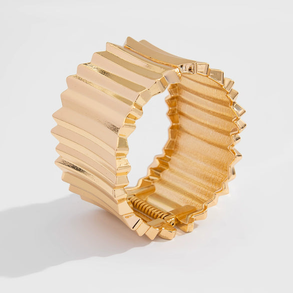 Metal Punk Style Vertical Pattern Spring Bracelet For Women With Electroplating